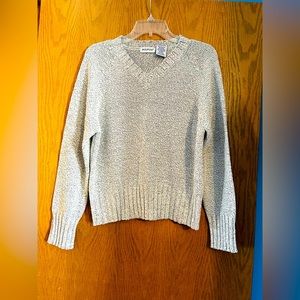 Ladies V neck sweater, Medium size, like brand new, soft knit